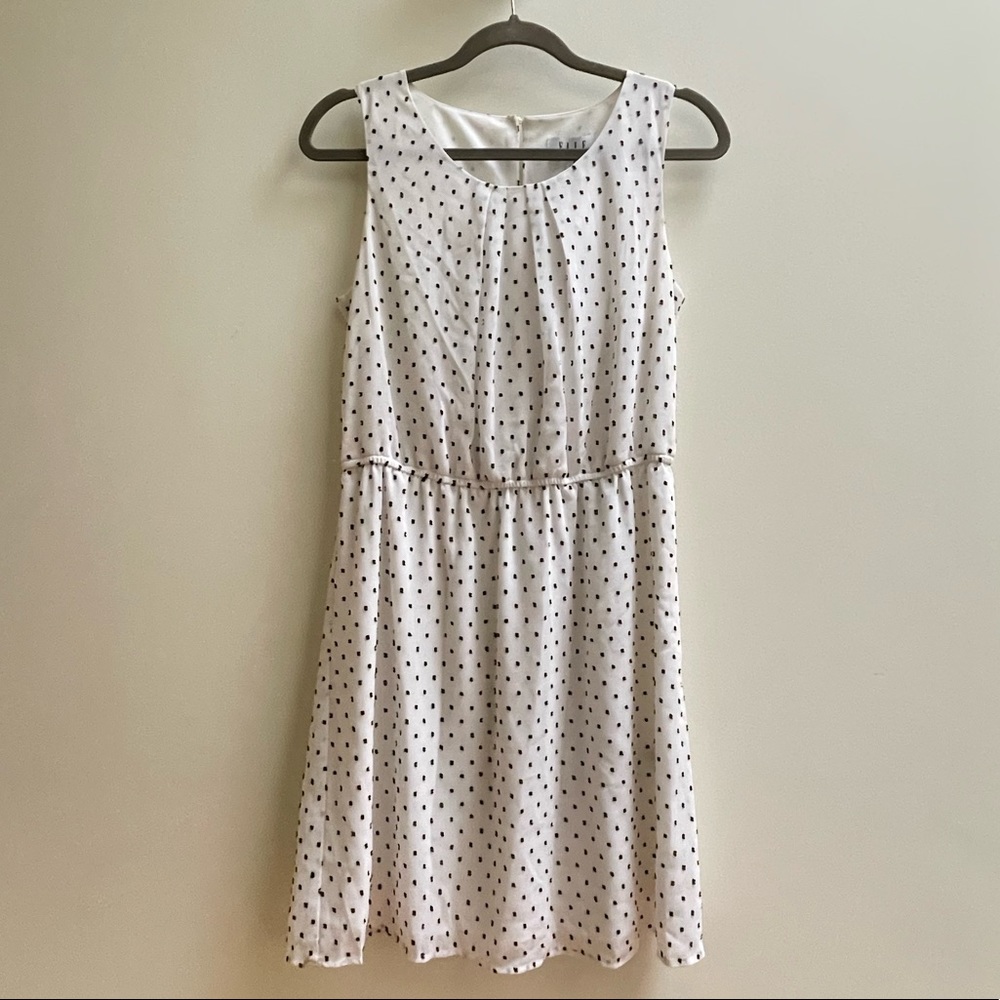 *NWT* Elle White & Black Clipdot Dress